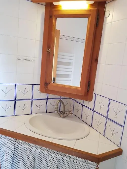 Maison De Caractere Dans Luberon Avec Piscine Saignon