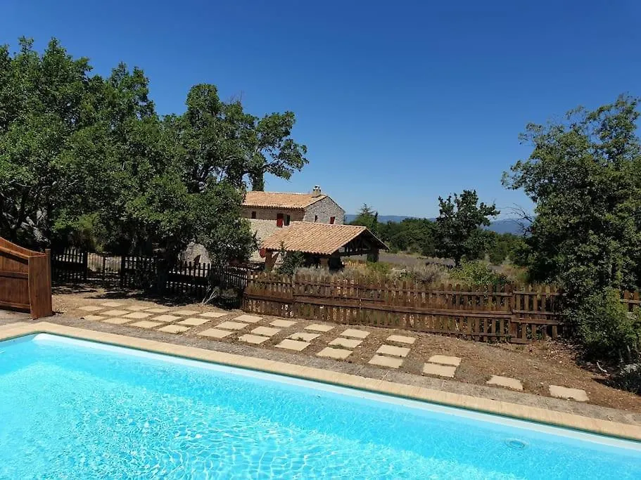 Maison De Caractere Dans Luberon Avec Piscine Saignon 0*,  France