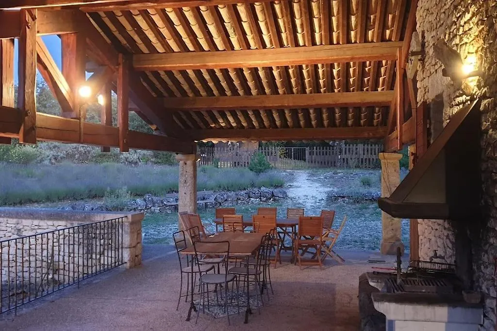 Prázdninový dům Maison De Caractere Dans Luberon Avec Piscine Saignon Francie